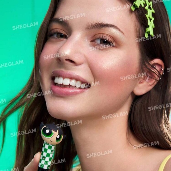 The Powerpuff Girls X SHEGLAM Power-Noia Shimmer Stick-Spice Highlighter Powder - Picture 2 of 5